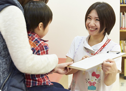 写真：受付：看護師